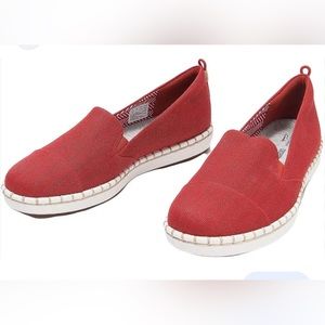 Clarks Shoes Women Sz 10  Cloudsteppers Red Glow Jade Slip On-New!